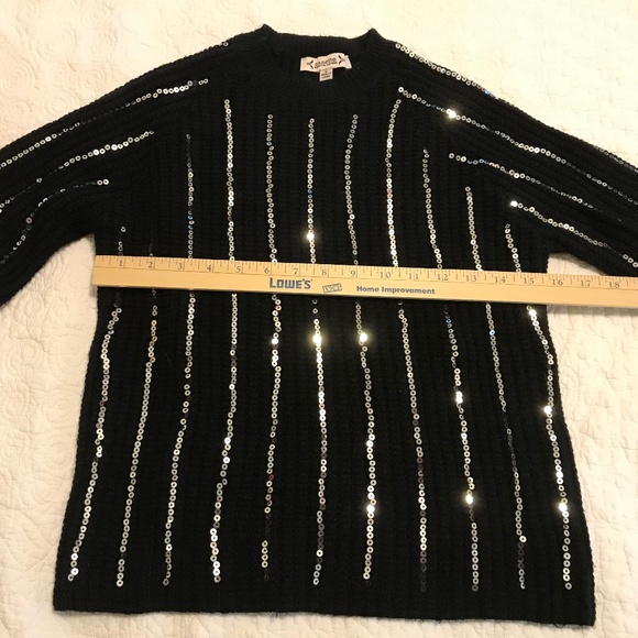 Chunky Nanette Lepore long sleeved black sweater with silver sequin stripes (S) - Picture 4 of 12